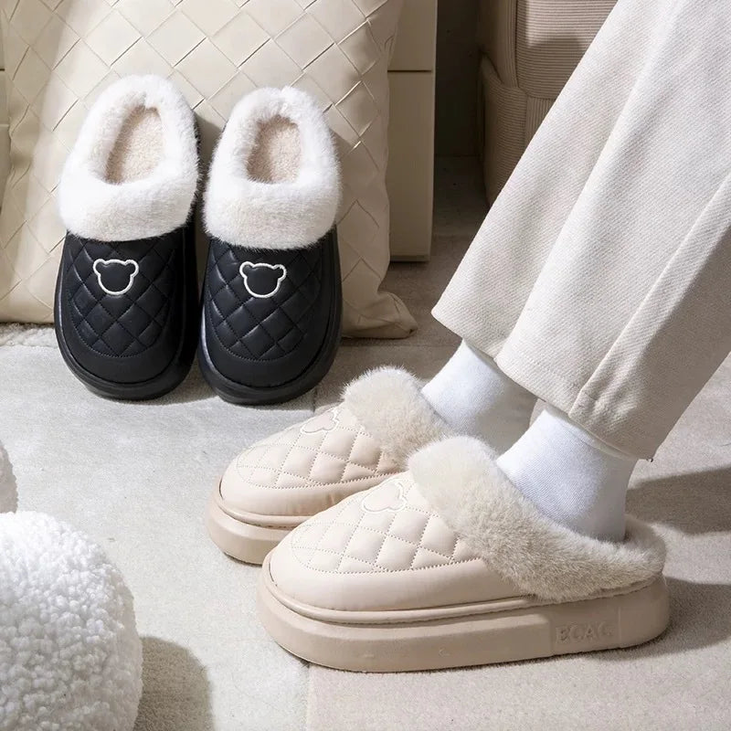 Warme, flauschige Hausschuhe 